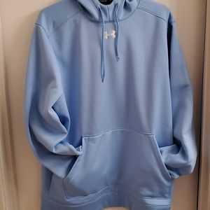 NWOT, Fleece lined Mens Under Armour Hoodie